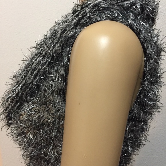 Fluffy Knit Scarf Convertible To Sleeveless Dress - Picture 4 of 8